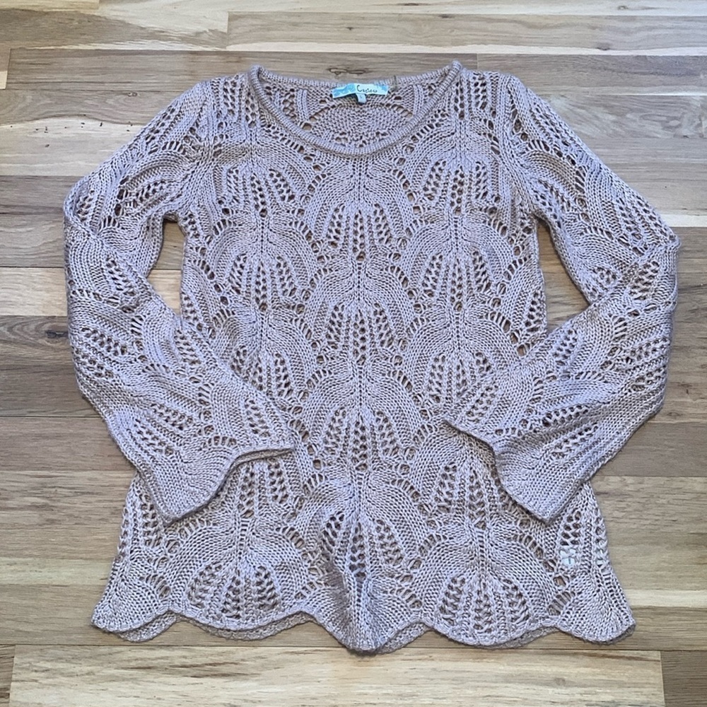 Cecico Altar’d State Boho Open Knit Long Sleeve Scalloped Hem Sweater Women’s S